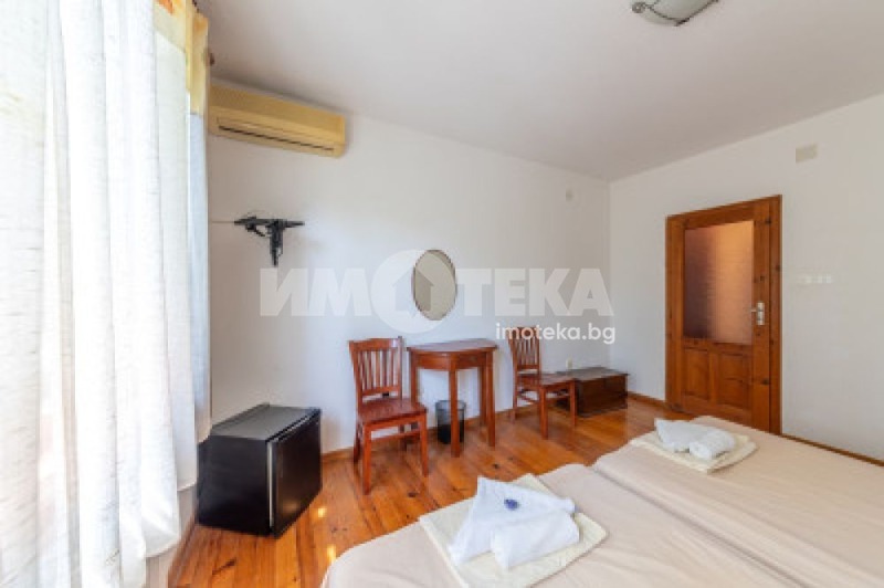 Продава КЪЩА, с. Крапец, област Добрич, снимка 16 - Къщи - 52376168