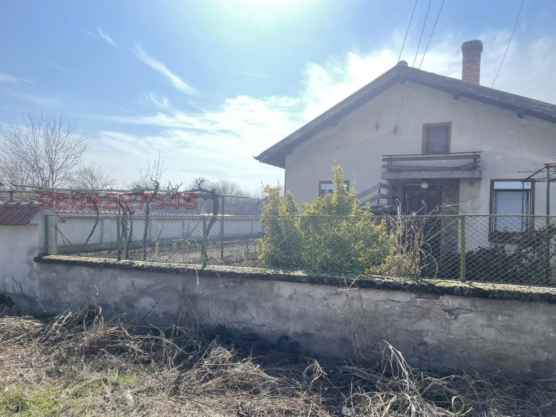 Продава КЪЩА, с. Горни Дъбник, област Плевен