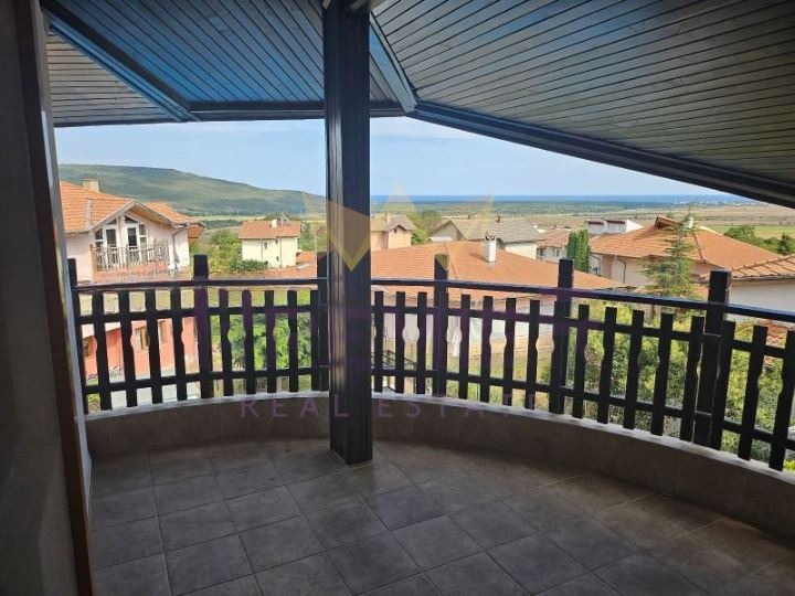 Продава КЪЩА, с. Рогачево, област Добрич, снимка 11 - Къщи - 52288762