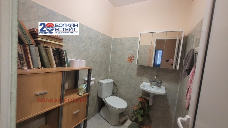 Продава КЪЩА, гр. Дебелец, област Велико Търново, снимка 14 - Къщи - 52821530