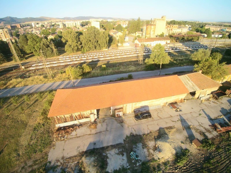 Продава ПРОМ. ПОМЕЩЕНИЕ, гр. Радомир, област Перник, снимка 3 - Производствени сгради - 52283896