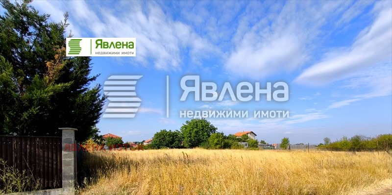 Till salu  Komplott Sofia , Tjepinci , 1443 kvm | 73896013