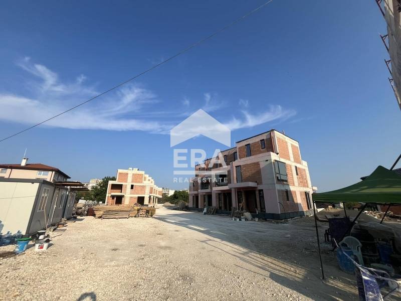 Til salg  Hus Varna , m-t Mentesheto , 160 kvm | 39300100 - billede [4]