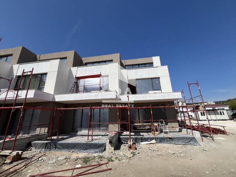 Продава КЪЩА, град Варна, м-т Ментешето • 213000 € • 69108774 — Holmes.bg