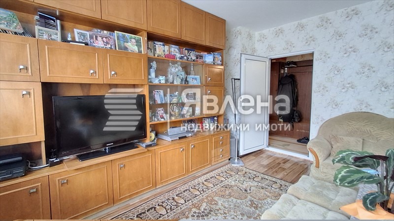 Продава 2-СТАЕН, гр. Пловдив, Изгрев, снимка 2 - Aпартаменти - 49550203