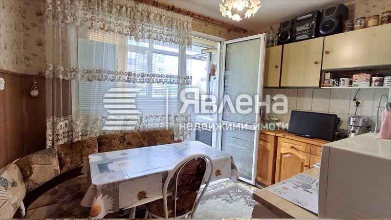 Продава 2-СТАЕН, гр. Пловдив, Изгрев, снимка 5 - Aпартаменти - 49550203