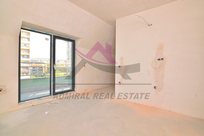Продава  3-стаен град Варна , Център , 155 кв.м | 58456370 - изображение [2]