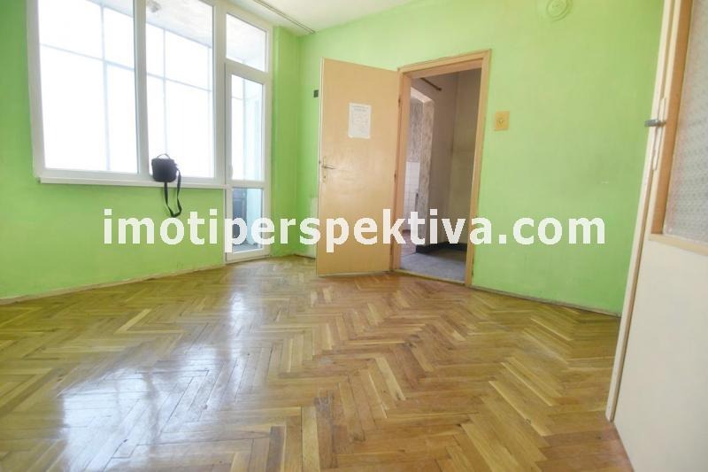 For Sale  3+ bedroom Plovdiv , Kyuchuk Parizh , 107 sq.m | 42775032 - image [3]