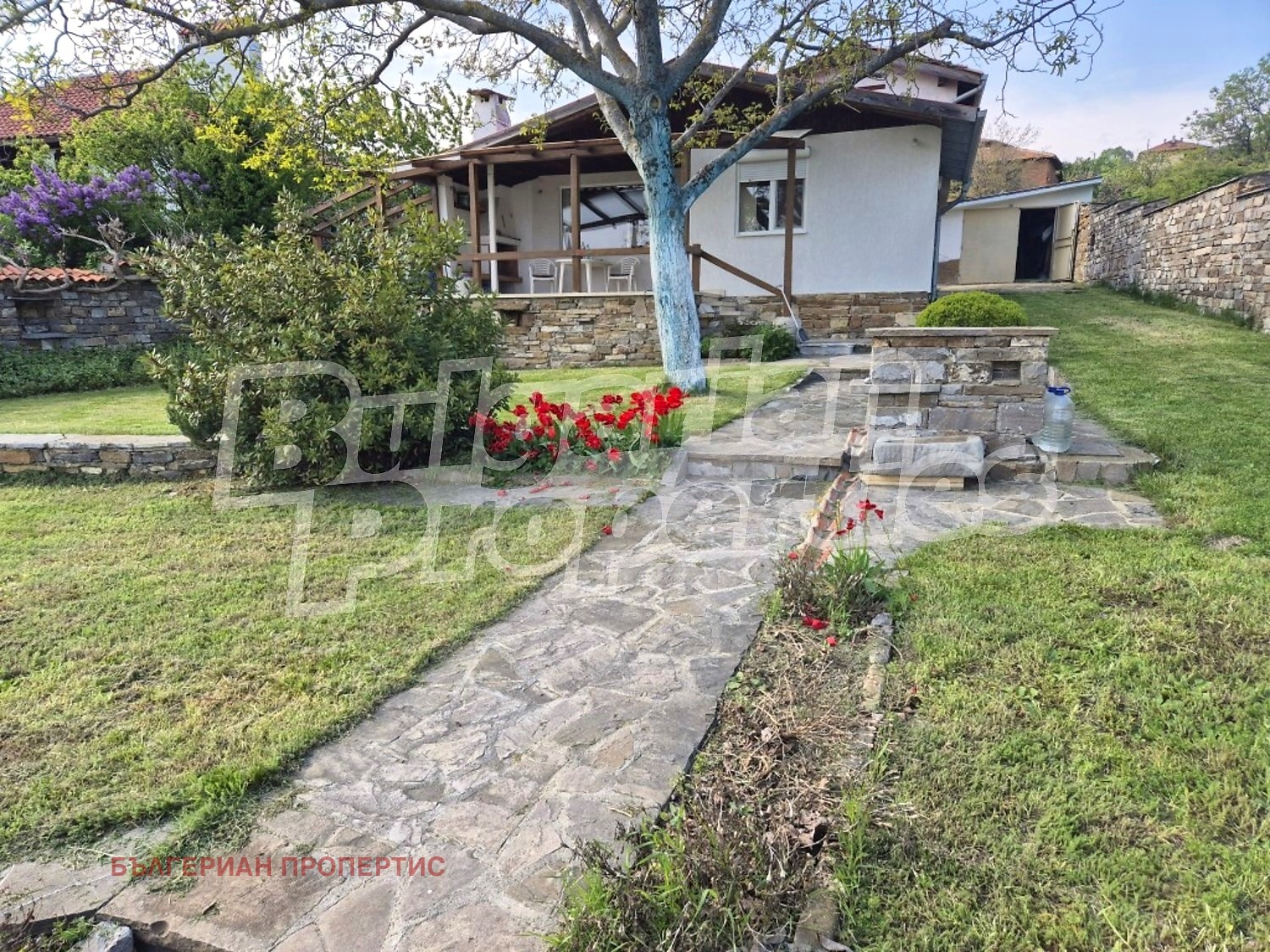 Продава ВИЛА, с. Емона, област Бургас, снимка 2 - Вили - 55837186