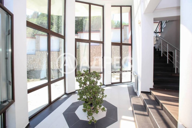 Продава КЪЩА в град София, гр. Банкя - 493 кв.м / 895 000 € » 1 750 467.85 лв., АДРЕС НЕДВИЖИМИ ИМОТИ