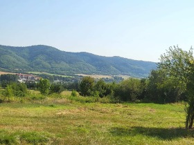 Plot Pravets, region Sofia 1