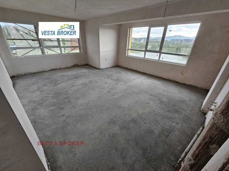 Te koop  2 slaapkamers Kardzjali , Vazrozjdentsi , 117 m² | 72938311