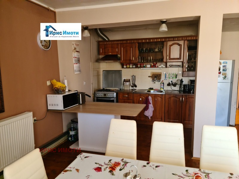 Na prodej  3+ ložnice Pleven , 9-ti kvartal , 164 m2 | 71135014 - obraz [3]