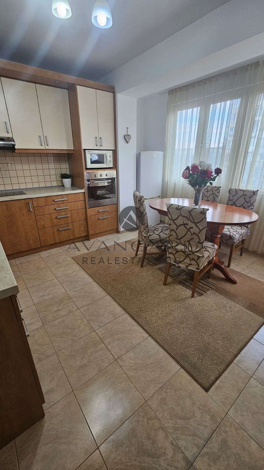 Продава 3-СТАЕН, гр. Пловдив, Център, снимка 5 - Апартаменти - 55936234