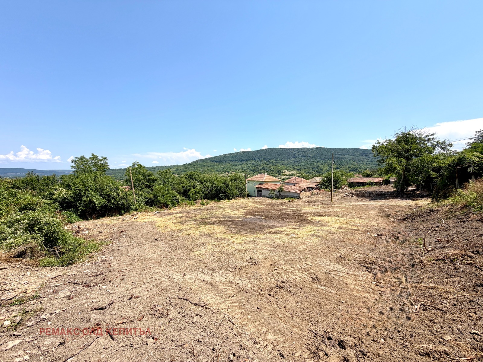 Продава ПАРЦЕЛ, с. Джулюница, област Велико Търново