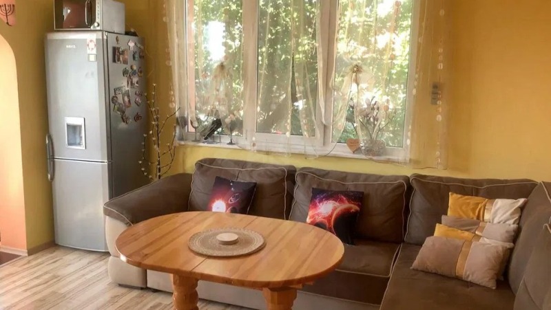 Продава ЕТАЖ ОТ КЪЩА в град Бургас, Долно Езерово - 120 кв.м / 130 000 € » 254 257.90 лв., ЕКС НВД БУРГАС ООД