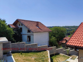 Продажба на имоти в с. Кладница, област Перник — страница 2 - изображение 5 
