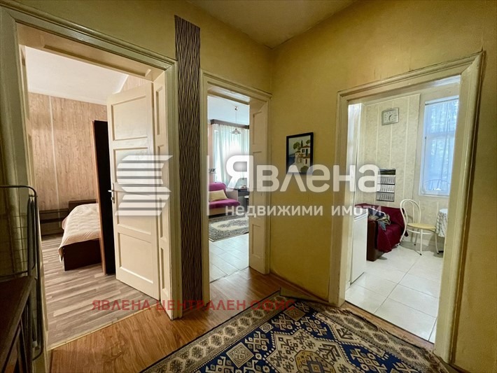 Продава ЕТАЖ ОТ КЪЩА, гр. София, Оборище, снимка 7 - Етаж от къща - 54115354