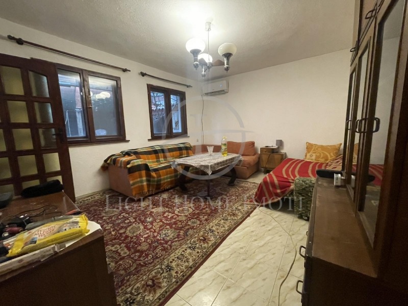 Продава  Къща, град Пловдив, Кършияка •  185 000 EUR • ID 30558664 — holmes.bg - [1] 