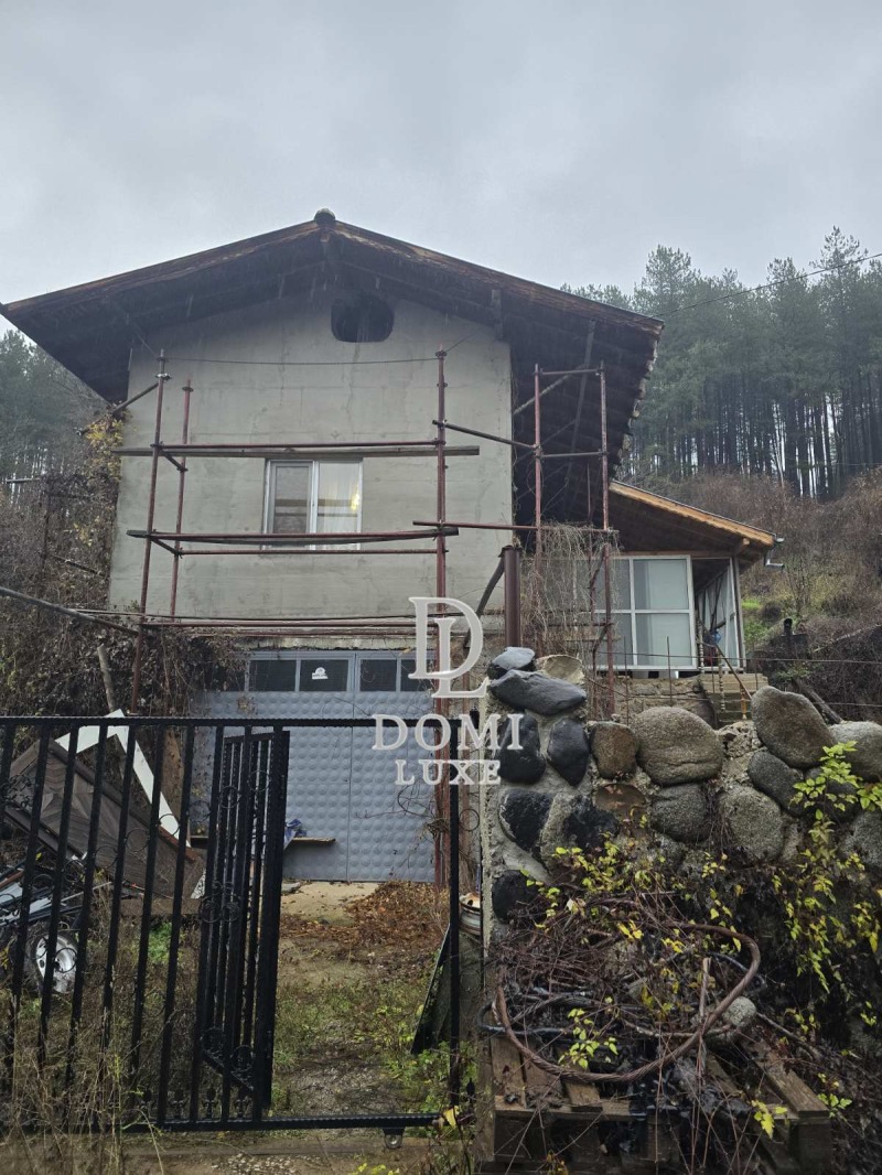 Продава КЪЩА, област София, с. Бучин проход • 84900 € / 166049.97 лв. • 56360207 1