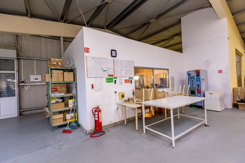 Продава ПРОМ. ПОМЕЩЕНИЕ, с. Кърналово, област Благоевград, снимка 12 - Производствени сгради - 52452820