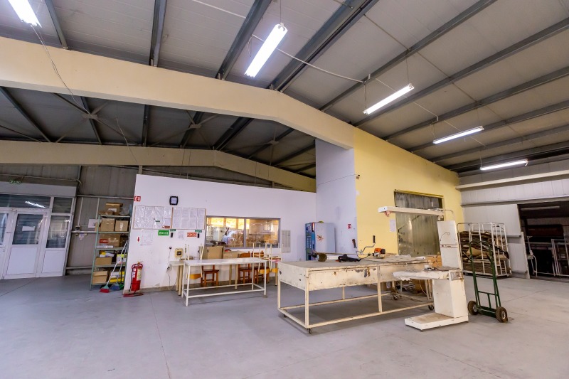 Продава ПРОМ. ПОМЕЩЕНИЕ, с. Кърналово, област Благоевград, снимка 11 - Производствени сгради - 52452820