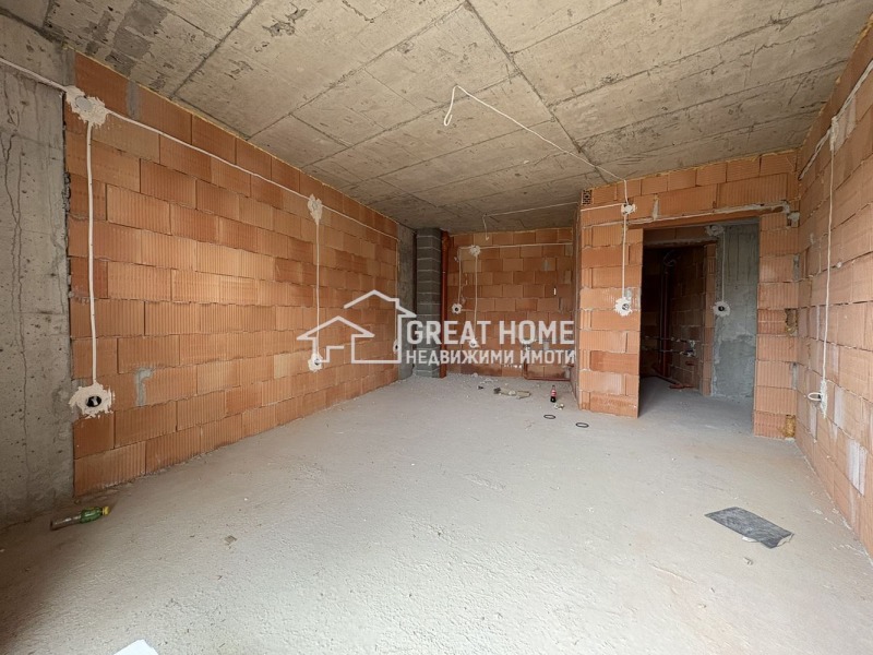 Продава  2-стаен град Търговище , Вароша , 67 кв.м | 43275458