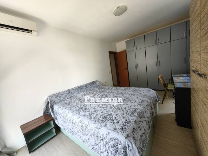 À venda  2 quartos região Burgas , k.k. Slantchev briag , 92 m² | 89642882 - imagem [12]