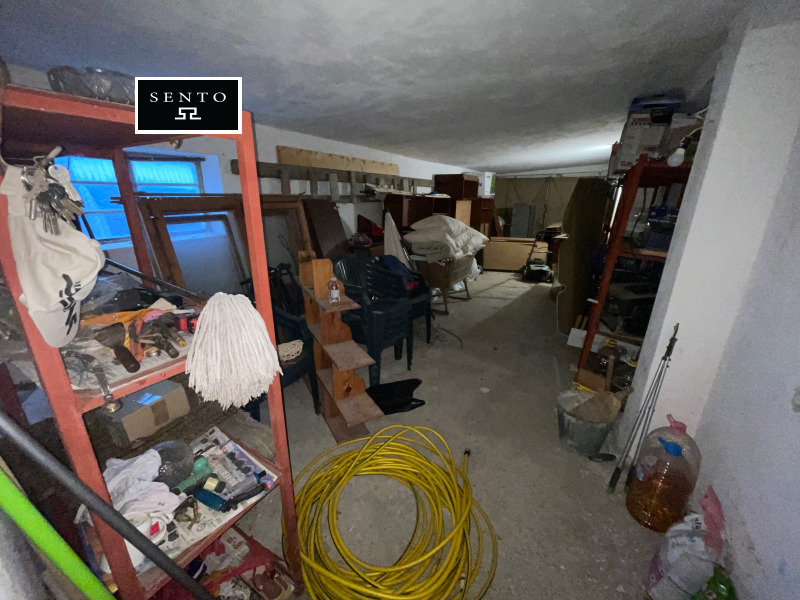 Продава КЪЩА, гр. Свищов, област Велико Търново, снимка 13 - Къщи - 52593876