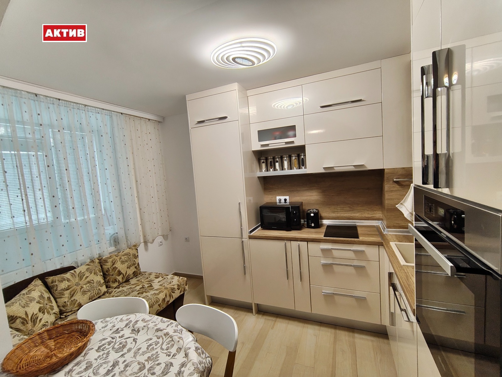 Продава 1-СТАЕН, гр. Търговище, Център