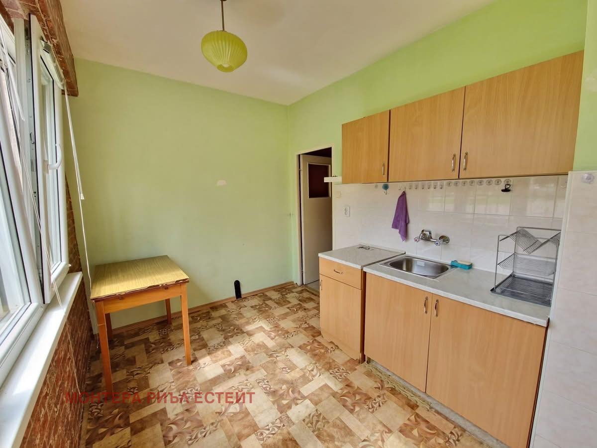 Продава 3-СТАЕН, гр. Варна, Базар Левски, снимка 2 - Апартаменти - 54217708