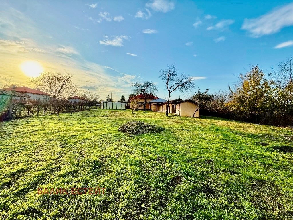 Продава КЪЩА, с. Люляково, област Добрич, снимка 6 - Къщи - 54528030