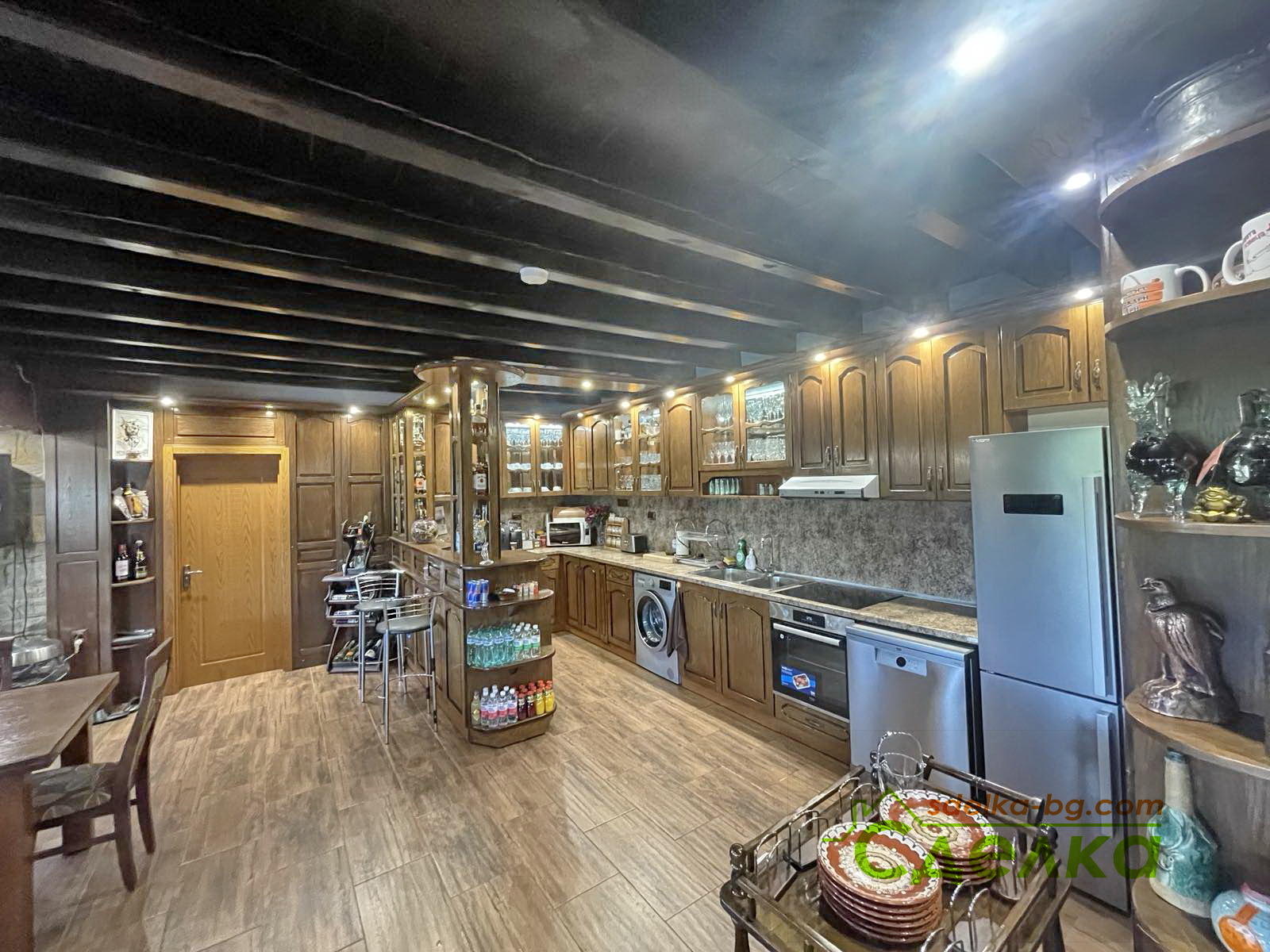 Продава ХОТЕЛ, с. Черновръх, област Габрово, снимка 2 - Хотели - 46877466