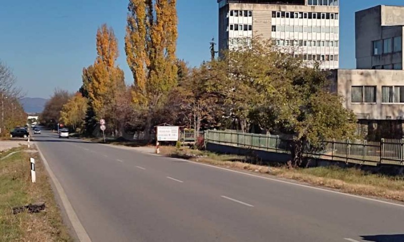 Продава ПАРЦЕЛ в град София, Филиповци - 4000 кв.м / 179 700 € » 351 462.65 лв., СУПРИММО - ГЛАВЕН ОФИС