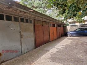 Garage Zentar, Ruse 1