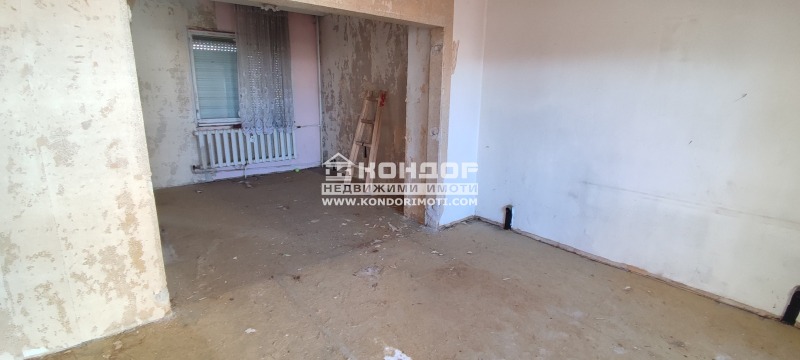 Продава  3-стаен град Пловдив , Тракия , 96 кв.м | 13475830 - изображение [2]