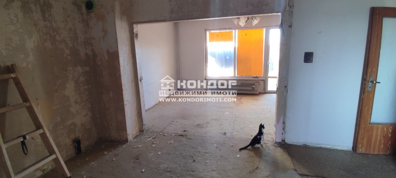 Eladó  2 hálószobás Plovdiv , Trakija , 96 négyzetméter | 13475830