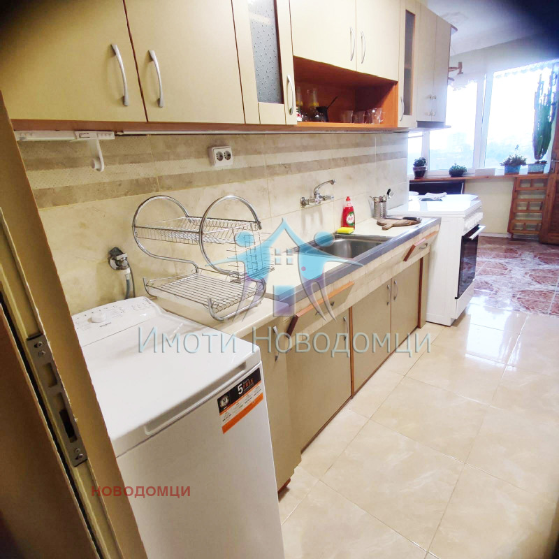 Продава 3-СТАЕН, гр. Шумен, Център, снимка 3 - Апартаменти - 52604305