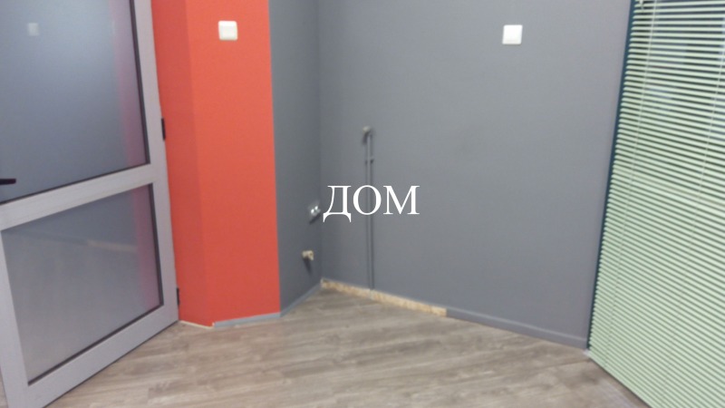 De vânzare  Birou Șumen , Țentâr , 40 mp | 53452156 - imagine [3]