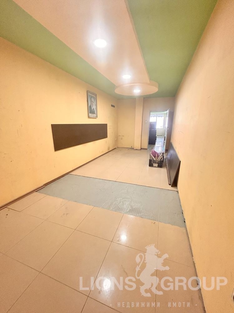 Продава  Магазин град Варна , Левски 1 , 438 кв.м | 15594486 - изображение [4]