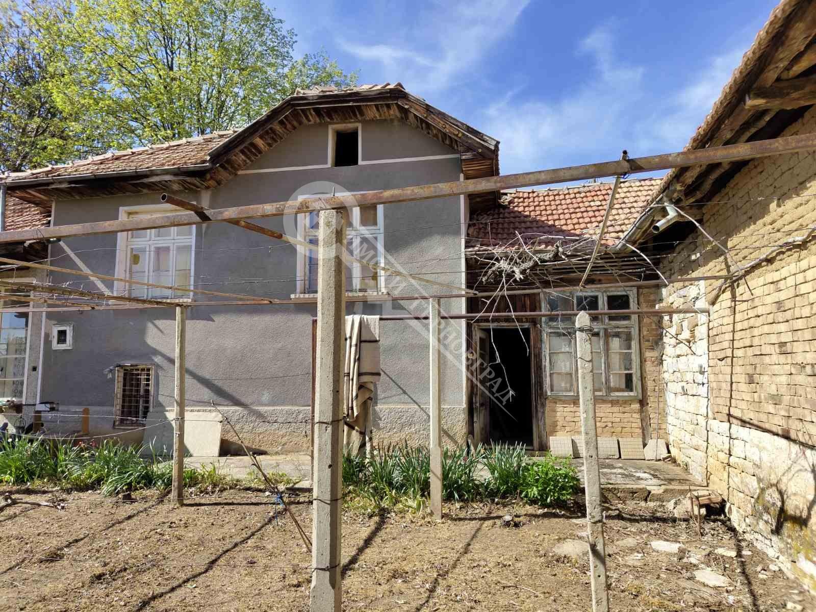 Продава КЪЩА, с. Крамолин, област Габрово, снимка 2 - Къщи - 54462338