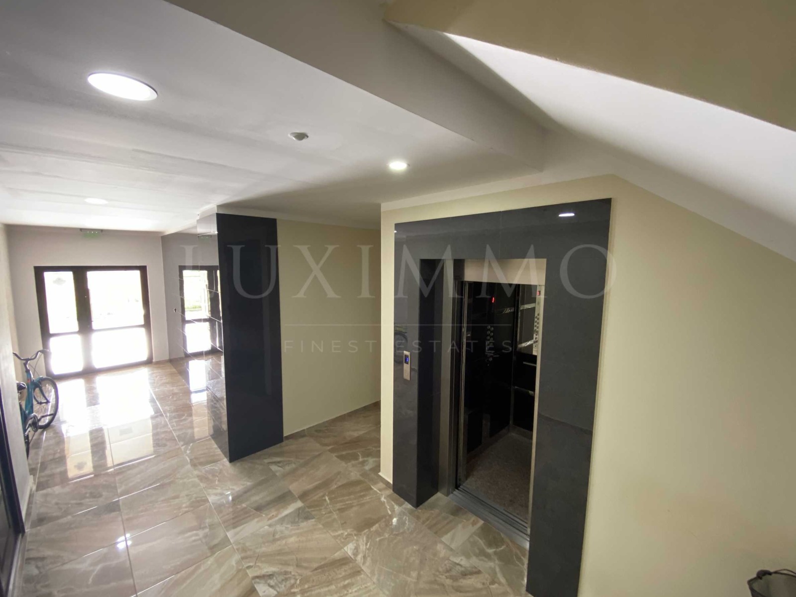 Продава МЕЗОНЕТ, гр. Поморие, област Бургас, снимка 2 - Апартаменти - 42079287