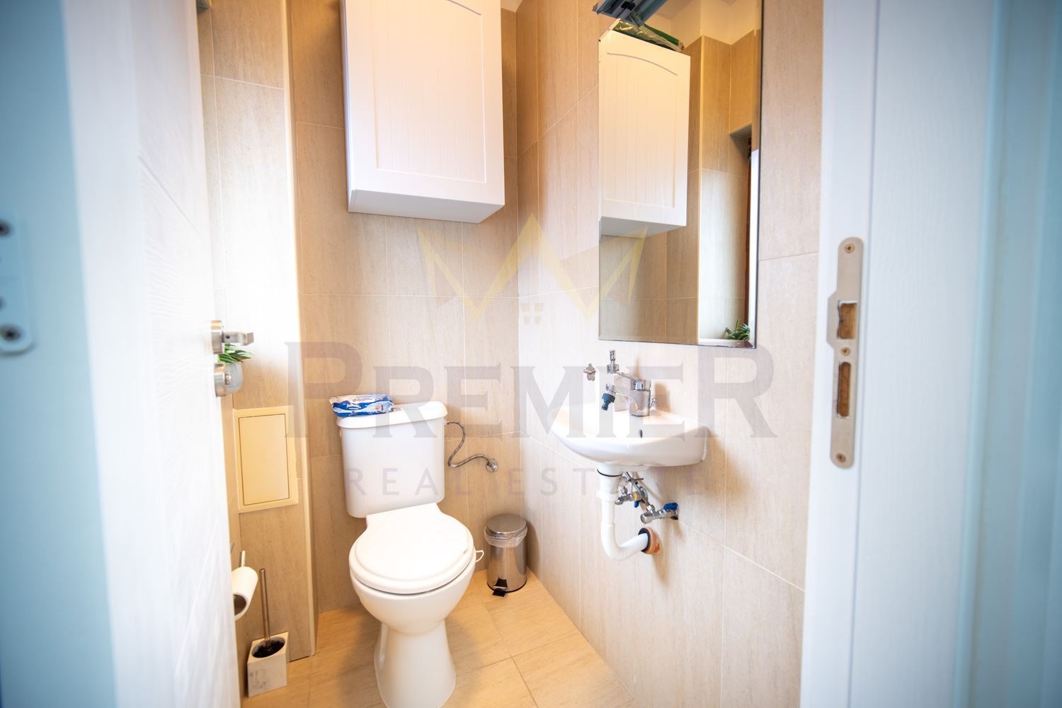 Продава КЪЩА, гр. Балчик, област Добрич, снимка 15 - Къщи - 53723668