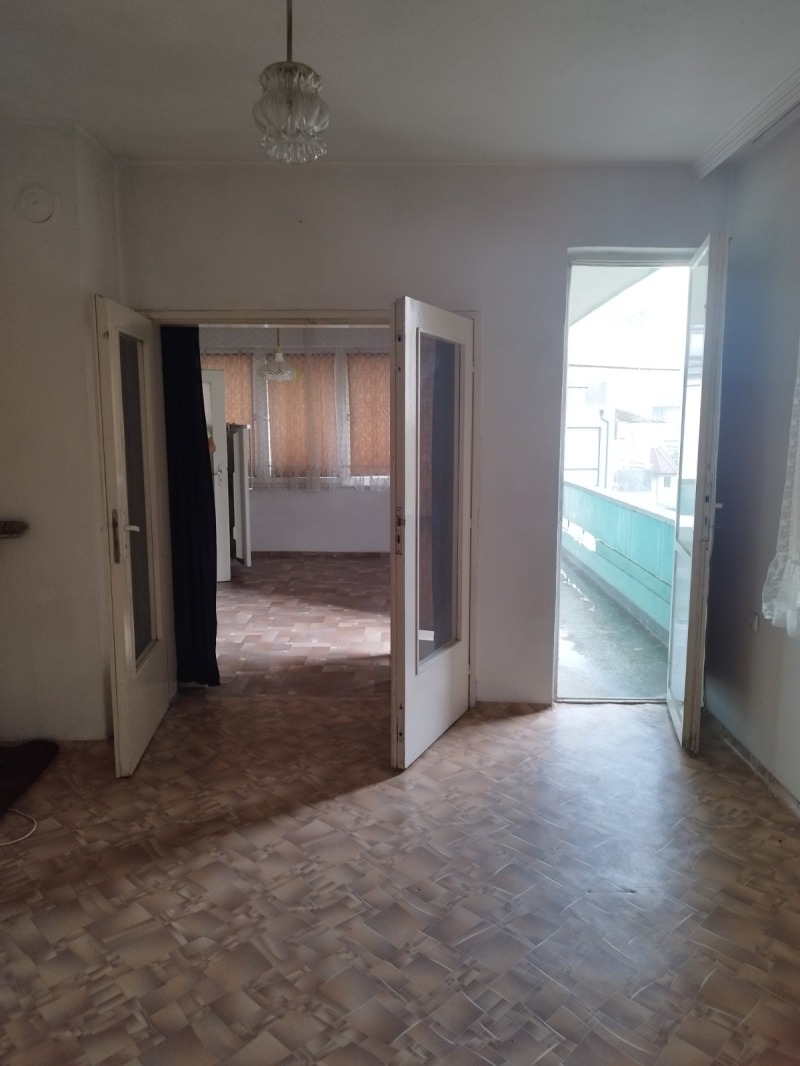 De vânzare  1 dormitor Stara Zagora , MBAL Ivan Rilsci , 58 mp | 39470042 - imagine [2]