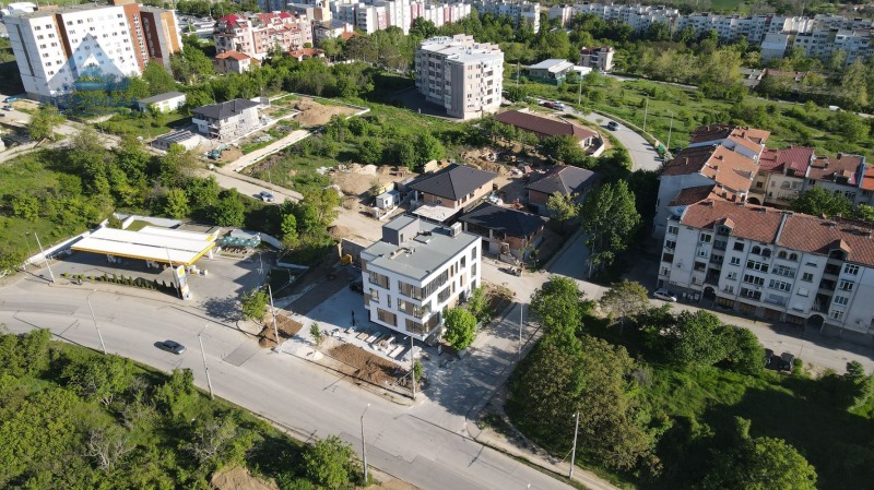 Myytävänä  Talo Pleven , Družba 2 , 192 neliömetriä | 80985755 - kuva [8]