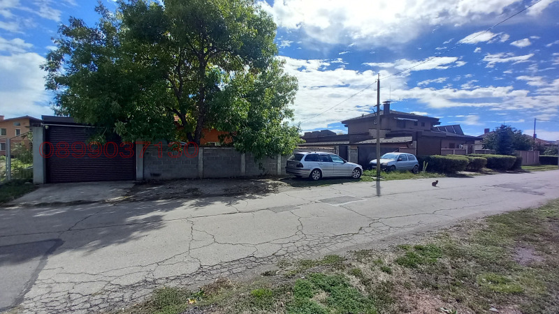 Продава КЪЩА, с. Долни Раковец, област Перник