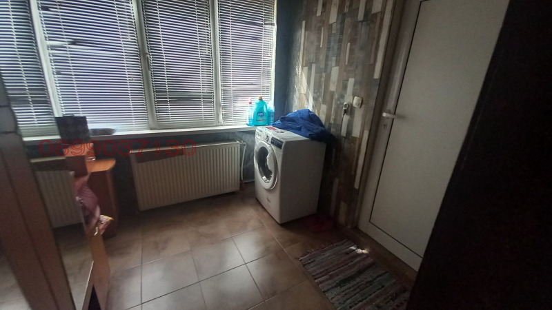 Продава КЪЩА, с. Долни Раковец, област Перник, снимка 8 - Къщи - 52785827