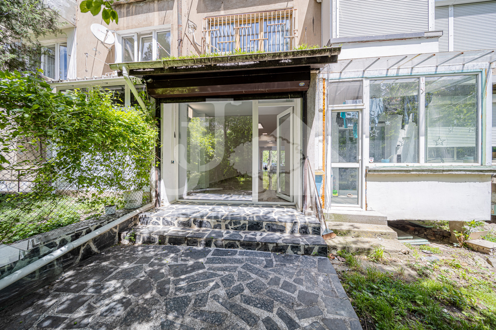 Продава МАГАЗИН, гр. София, Център, снимка 8 - Магазини - 54522336