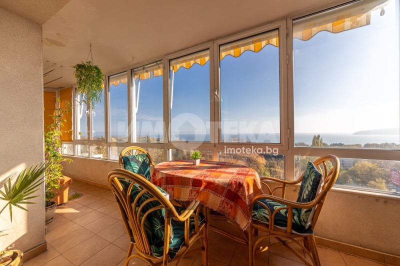 Продава 3-СТАЕН в град Варна, Чайка - 124 кв.м / 468 000 € » 915 328.44 лв., ИМОТЕКА
