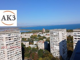 4-стаен град Бургас, Център